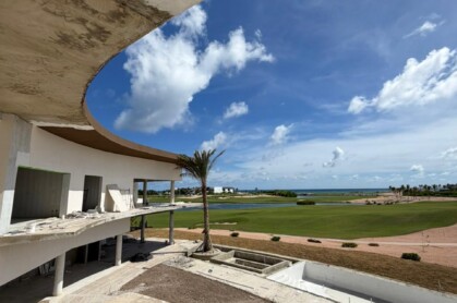 Las Iguanas 21 image